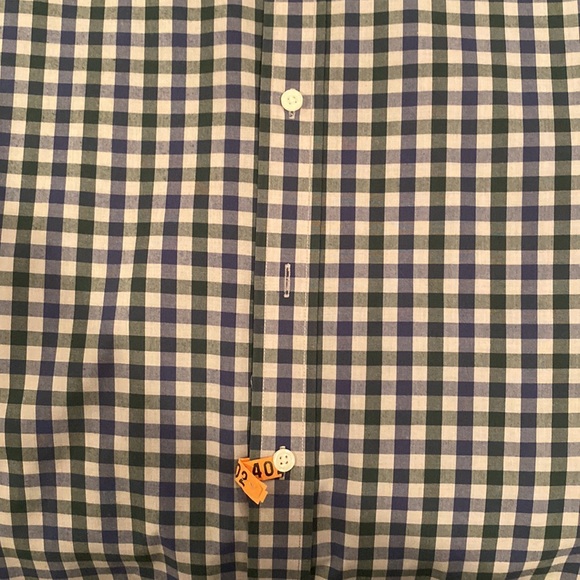 Kohls Classic fit Casual Dress Shirt - Picture 2 of 3